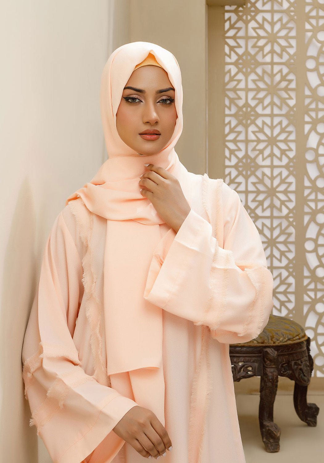 Emel Abaya